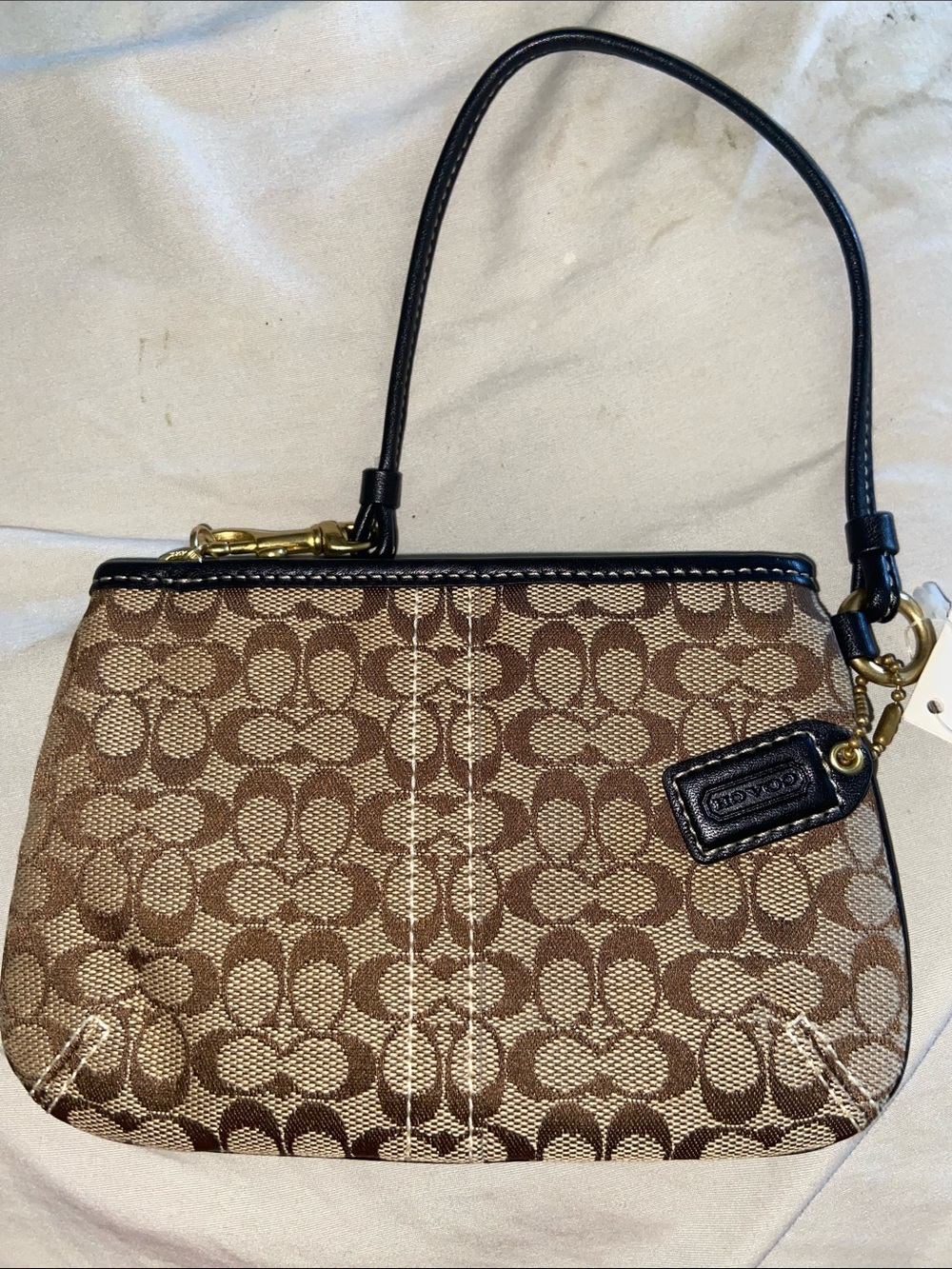 🔥LOW START Coach Y2K Ergo Wristlet NWT - Picture 3 of 6